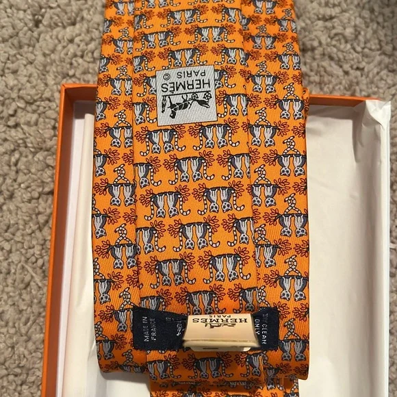 One Hermès Men's Tie - Picture 3 of 5